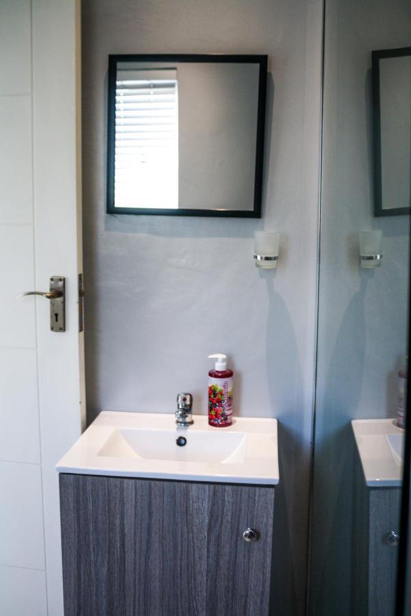 Apartamento Jade Equestrian Puerto Elizabeth Exterior foto